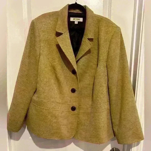 Suit Studio Dresses & Skirts - Vintage Suit Studio Lovely mustard & black